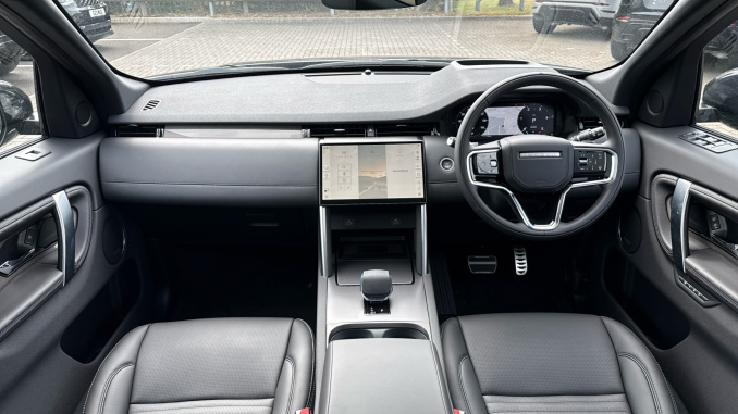 Land Rover Discovery Sport 2.0 D200 Metropolitan 5dr Auto [5 Seat] Diesel Station Wagon - Image 9